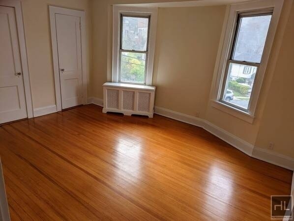 Building Photo - 27 Jervis Rd, Yonkers 10705