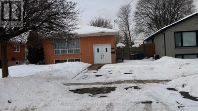 Building Photo - 213 Thistle Down Blvd