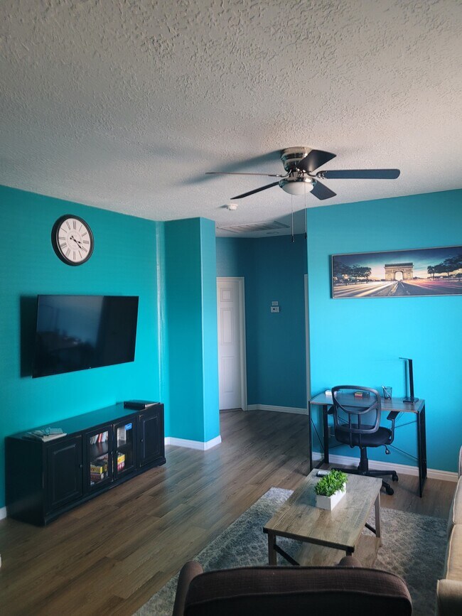 Foto del edificio - 701 Ocotillo Ln