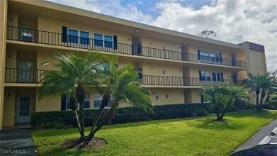 Building Photo - 1085 Forest Lakes Dr