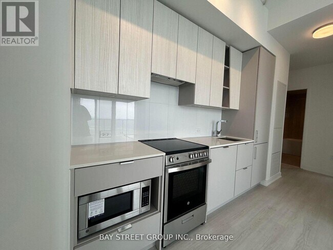 Photo du bâtiment - 3883-3883 Quartz Rd
