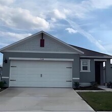 Building Photo - 7128 Cattle Egret Dr