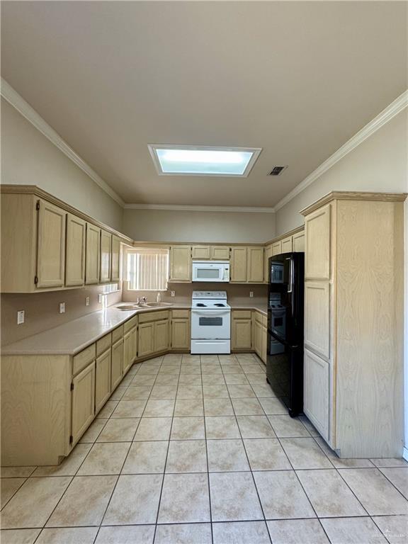 Foto del edificio - 3219 Zoe Ave