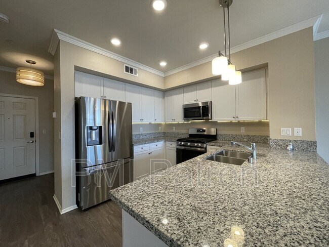 Building Photo - 10292 Artesia Blvd