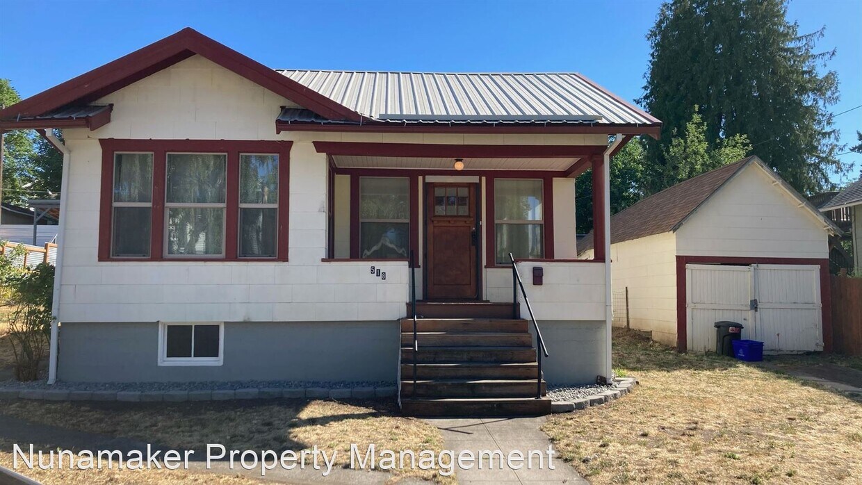Primary Photo - 2 br, 1 bath House - 518 E 9th St