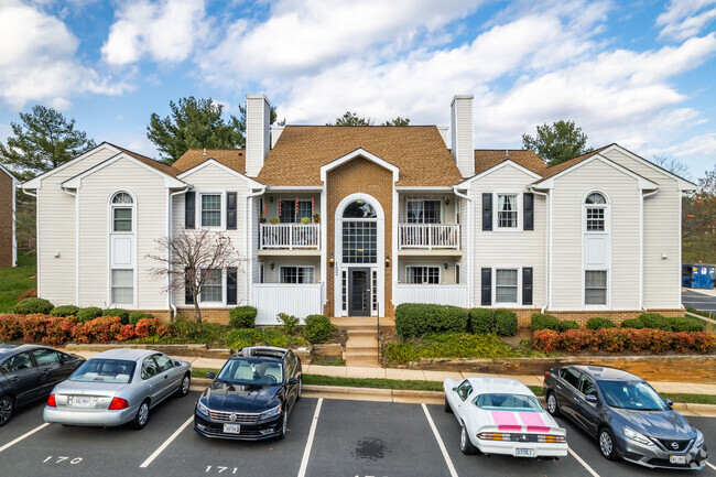 Building Photo - The Villas At Countryside