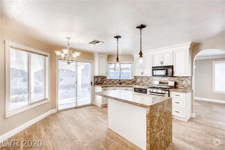 Building Photo - 2021 Silverton Dr
