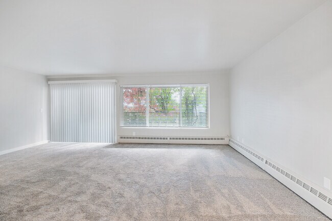 Foto del edificio - 2811 75th Pl SE
