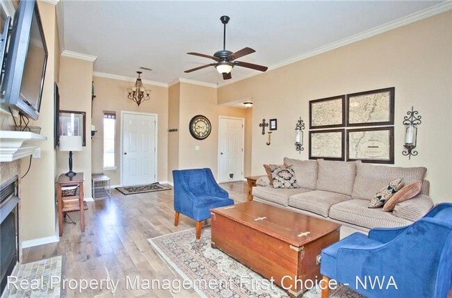 Building Photo - 3 br, 2 bath House - 1062 S Liberty Drive