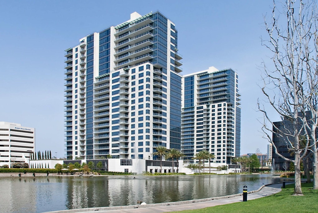 Primary Photo - Essex Skyline at MacArthur Place