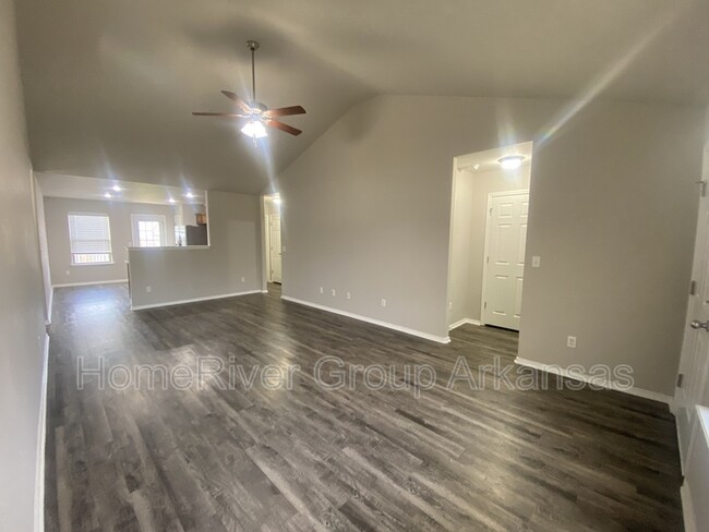 Building Photo - 3750 Alliance Dr