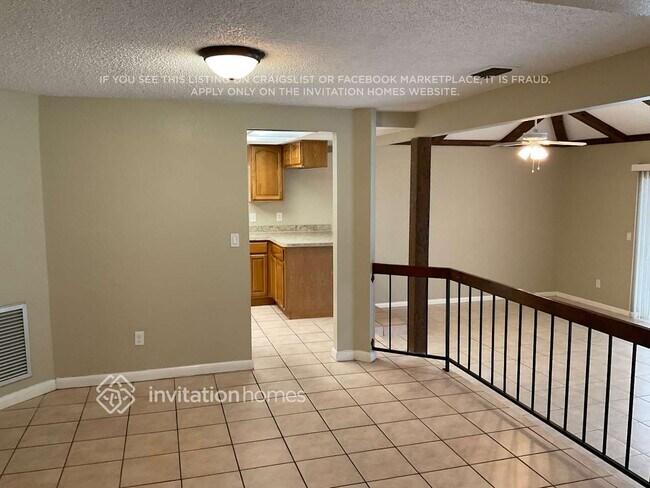 Building Photo - 808 Black Knight Dr
