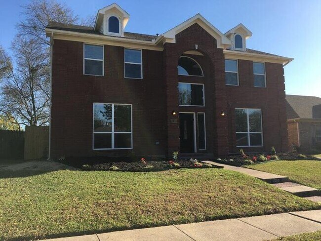 Building Photo - 8316 Mountainview Dr