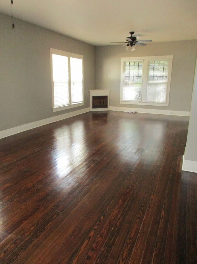 Foto del edificio - Charming Remodeled Home