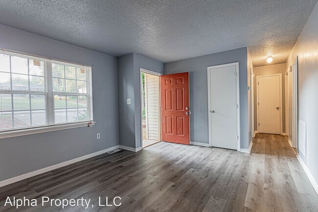 Building Photo - 2 br, 1 bath House - 19 Burgess Ave