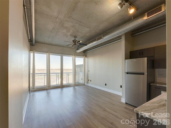 Foto del edificio - 505 E 6th St