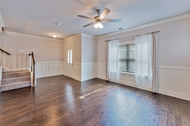 Foto del edificio - 6010 Stonewater Ct