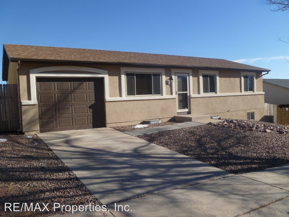 Primary Photo - 5 br, 2 bath House - 2617 W Montebello Drive