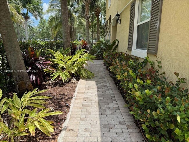 Foto del edificio - 3390 NW 124th Terrace