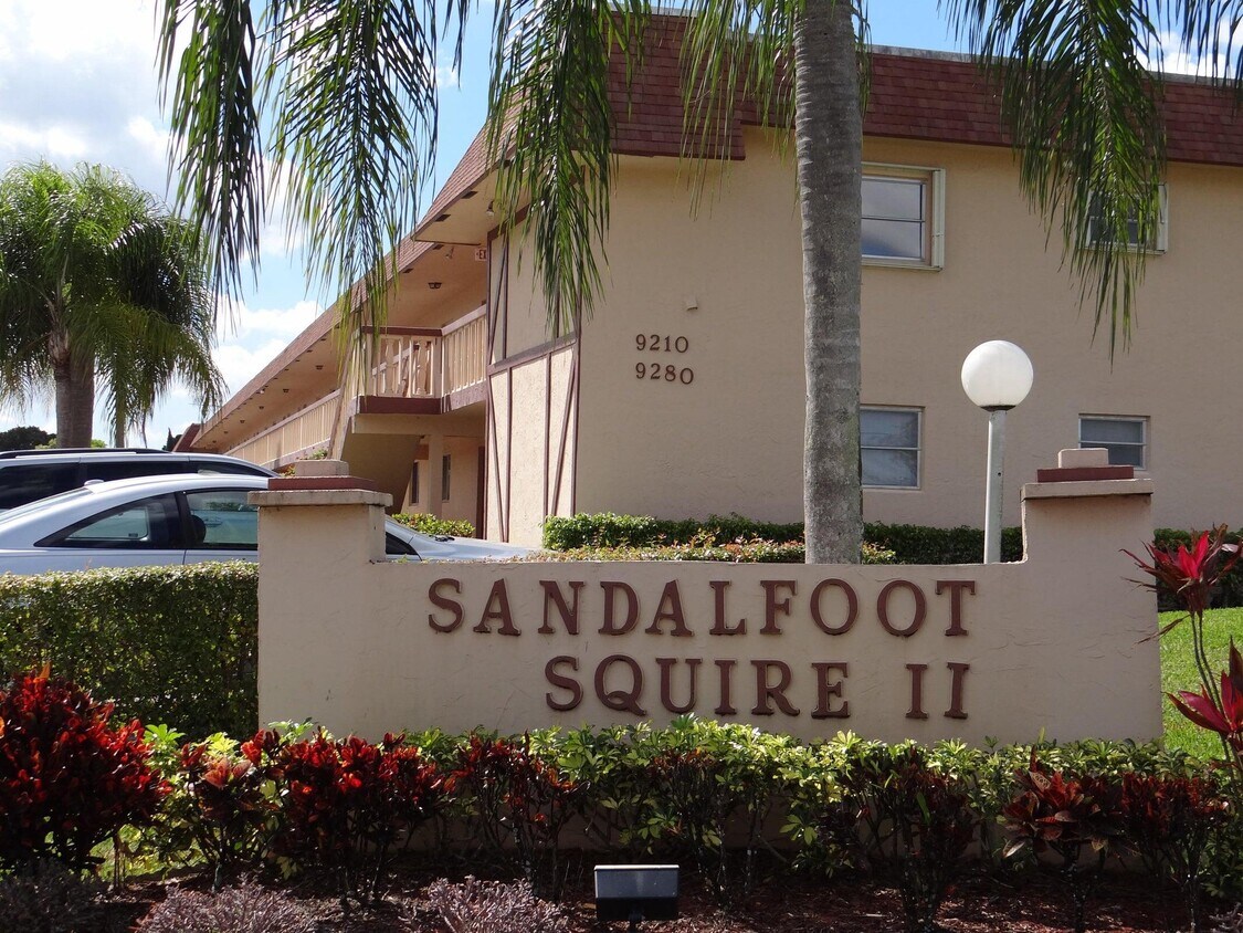 Foto principal - 9220 SW 3rd St