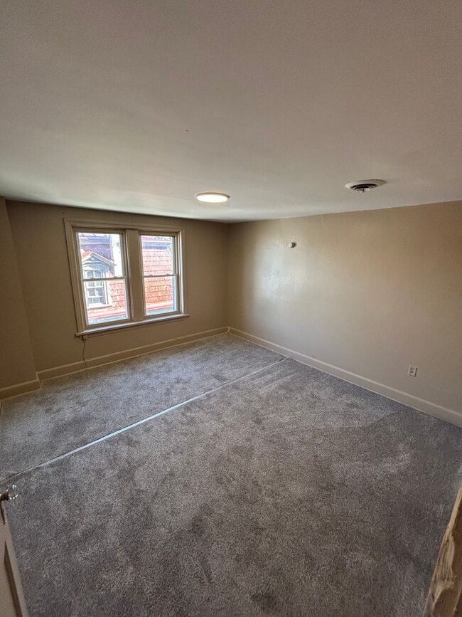 Building Photo - 105/107 W Louther Street