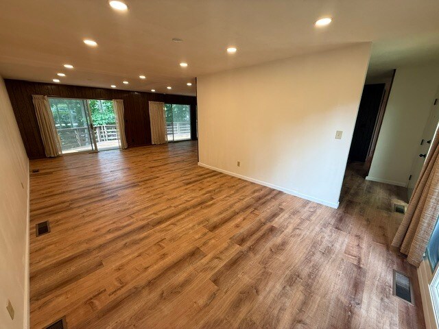 Foto del edificio - 17482 Falling Water Rd