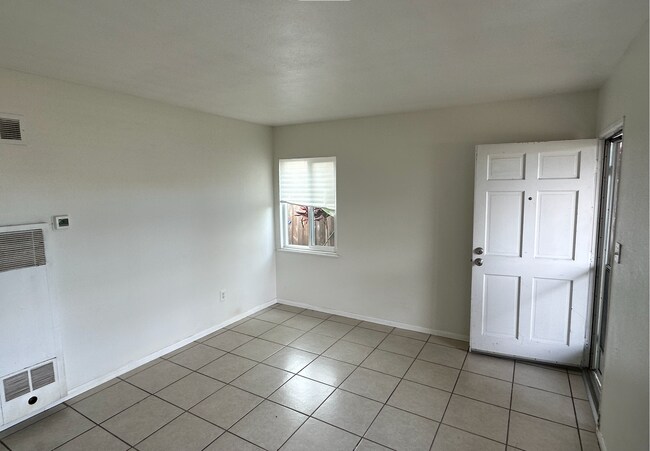 Foto del edificio - 3171 Luna Ave