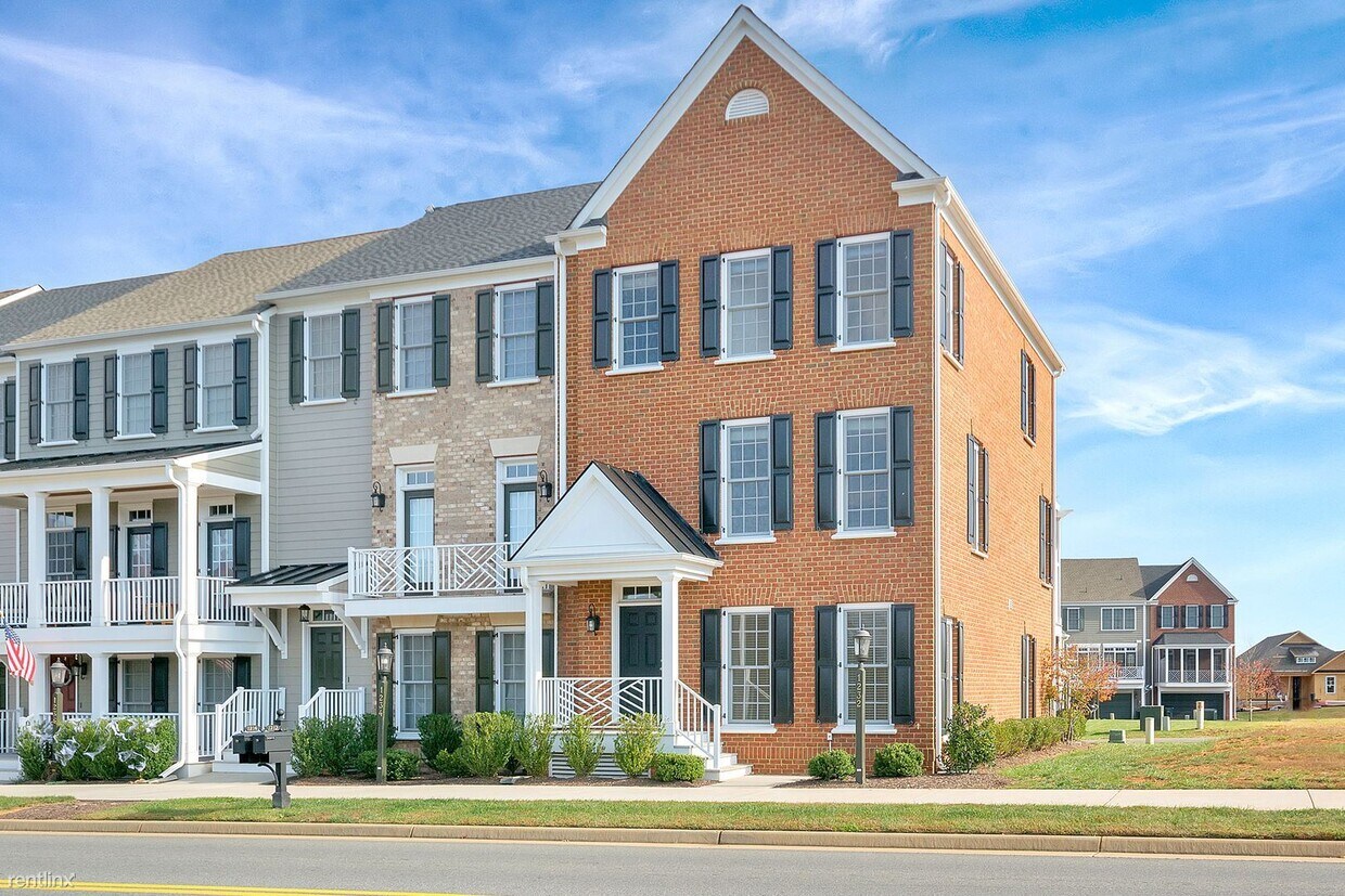 Foto principal - 3 br, 2.5 bath House - 1232 Old Trail Drive
