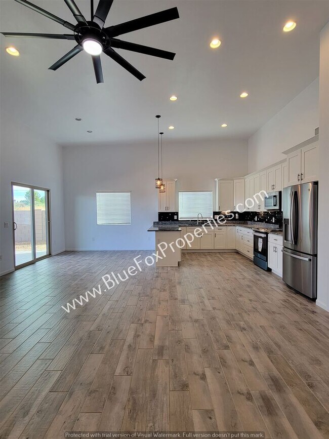 Foto del edificio - 237 S Montgomery Ave