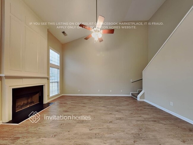 Foto del edificio - 172 Wallnut Hall Cir