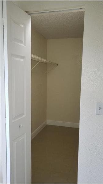 Building Photo - 201 Foxtail Dr