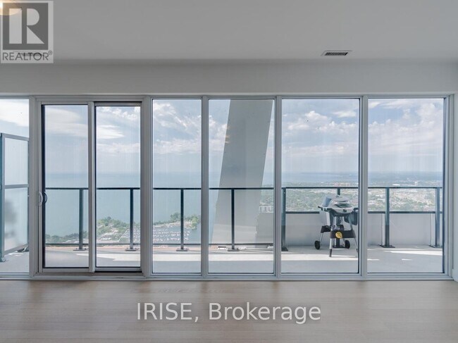 Photo du bâtiment - 30-PH130 Shore Breeze Dr