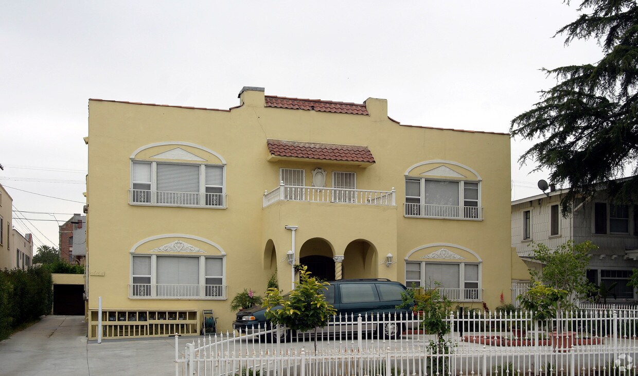 Primary Photo - 1516-1522 S Van Ness Ave