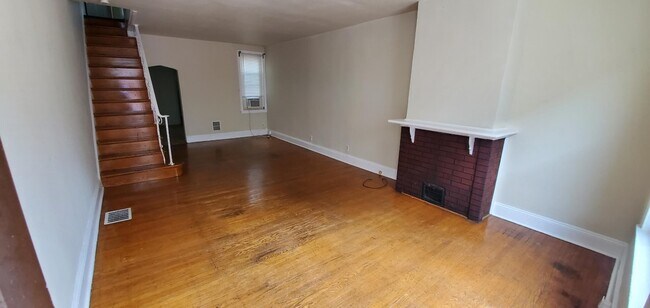 Foto del edificio - 2641 Bainbridge St