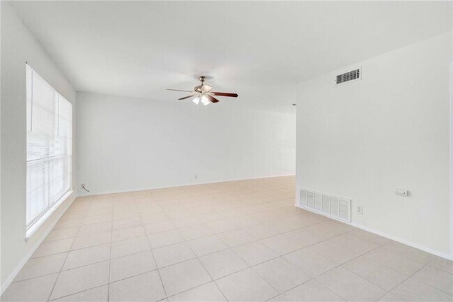 Foto del edificio - 1817 Coronado Hills Dr