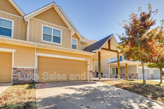 Foto del edificio - 17604 Sunny Hollow Rd