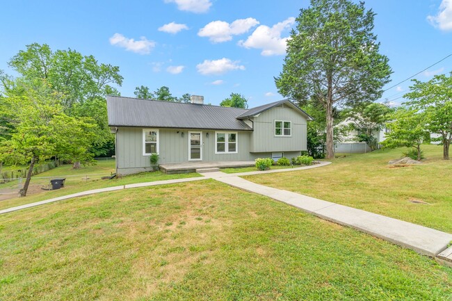 Foto del edificio - Fountain City Single Family Home