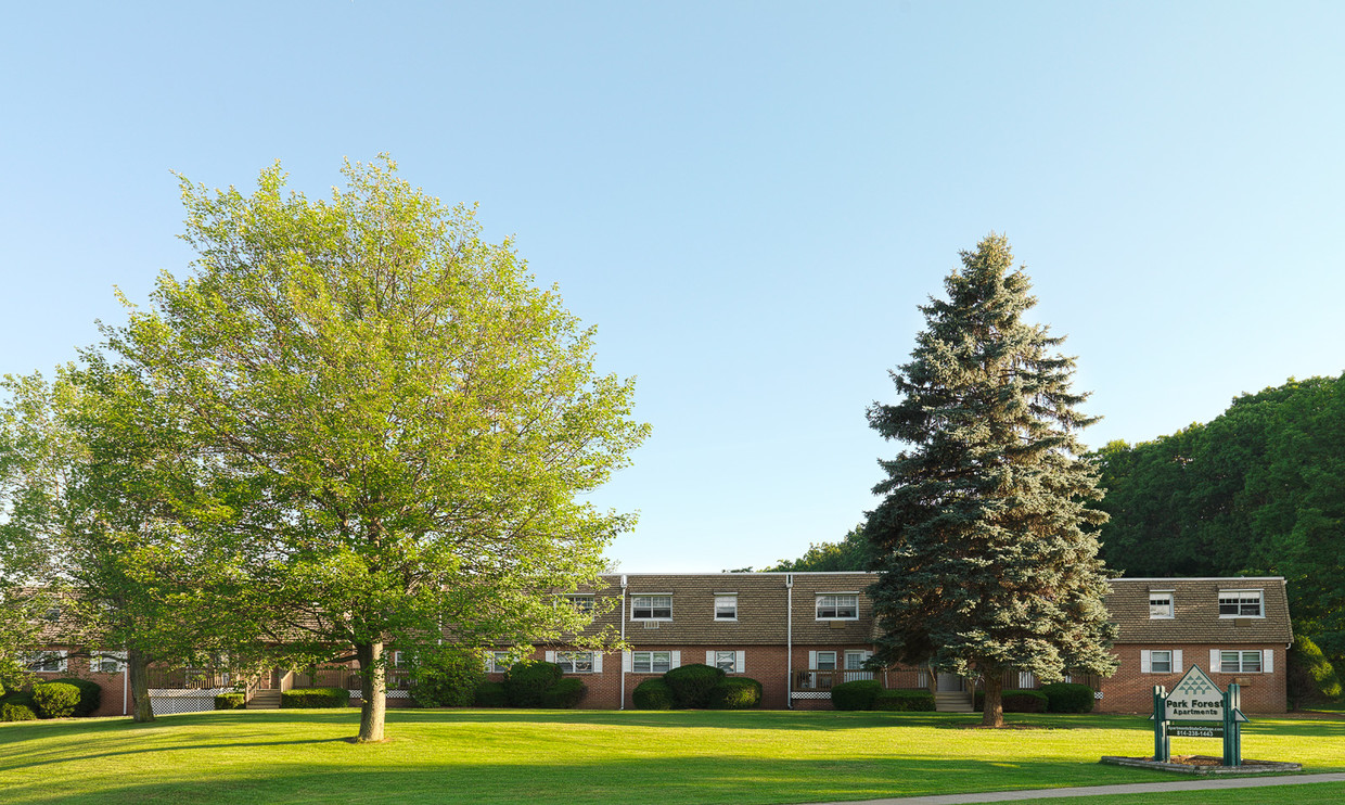 Primary Photo - Park Forest Apartments