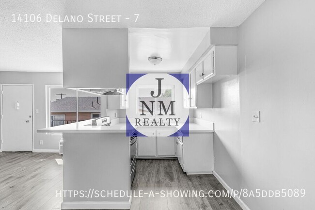 Building Photo - Newly remodeled 1 Bed + 1 Bath - *SECTION ...