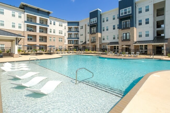 Building Photo - Ballpark Apartments @ Town Madison