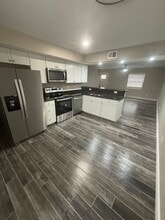 Building Photo - 3228 Summerhill Ln