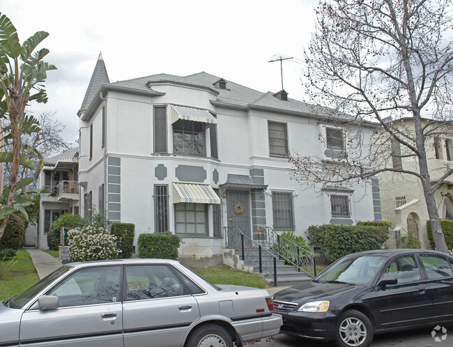 Building Photo - Fairfax Flats