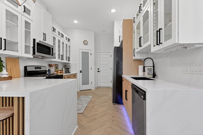 Foto del edificio - 4609 Bricker St