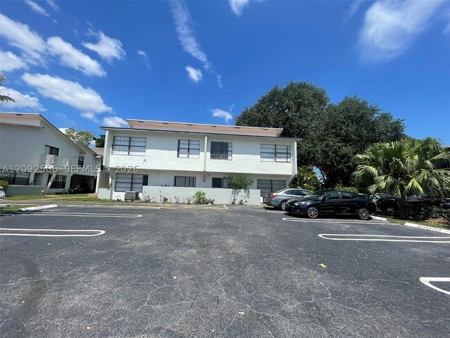 Building Photo - 2580 Coral Springs Dr