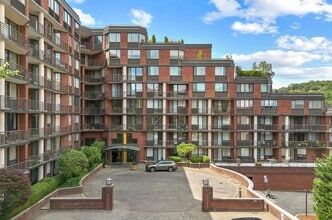 Building Photo - 50 E Hartsdale Ave