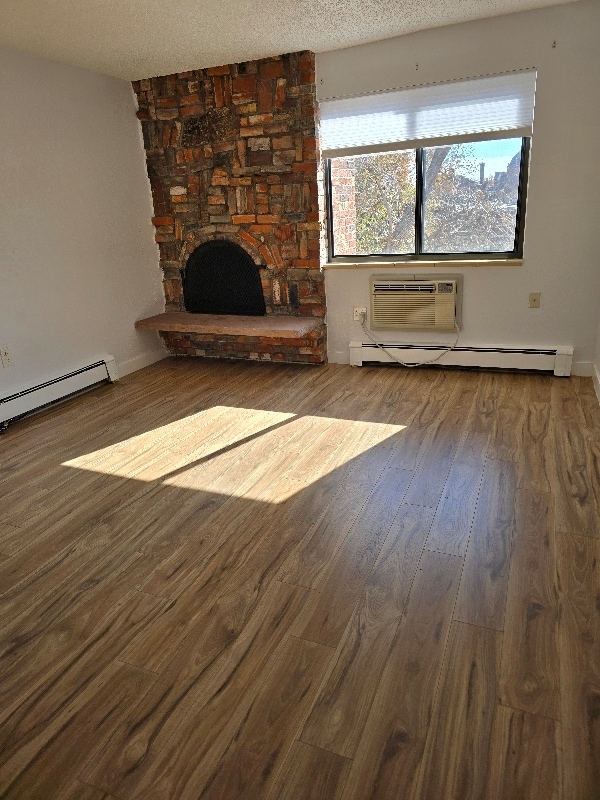 Primary Photo - 1008 Corona St