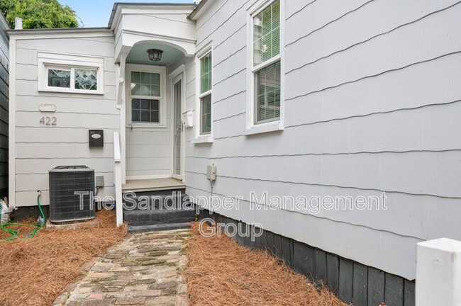 Building Photo - 422 Race St