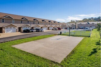 Interior Photo - Graycliff Luxury Townhomes
