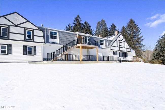 Foto del edificio - 7349 Tippecanoe Rd