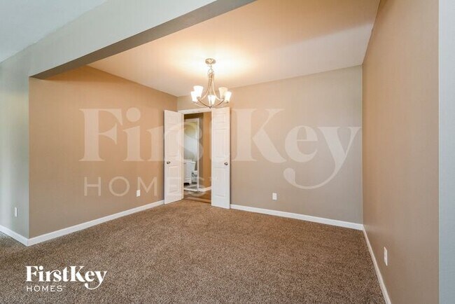 Building Photo - 13825 Invicta Drive